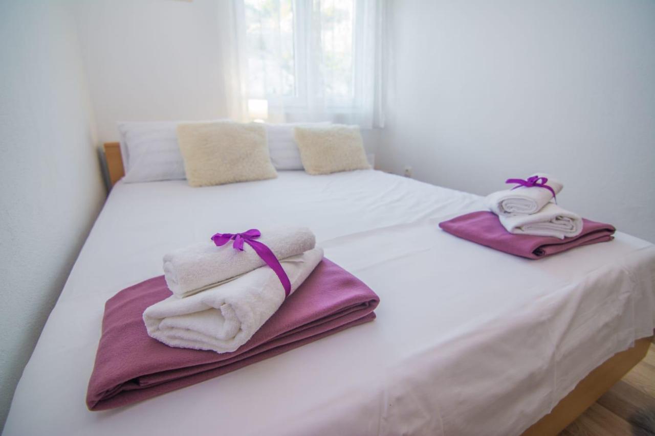 Village Holiday Apartman With Heated Pool Maslina Kostanje Экстерьер фото